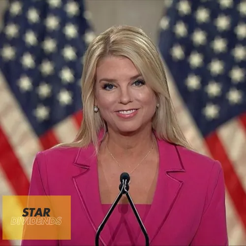 Pam Bondi weight loss, Salary, Wealth, engaged, Before and After